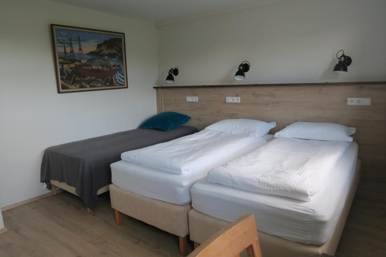 Dilksnes Guesthouse ホプン エクステリア 写真