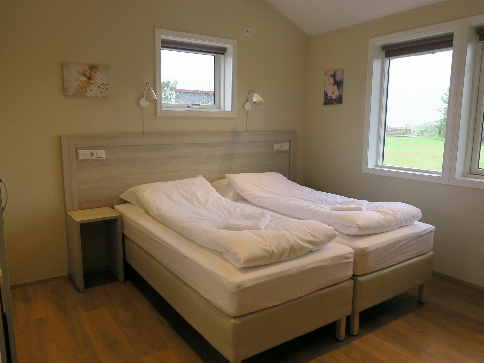 Dilksnes Guesthouse ホプン エクステリア 写真